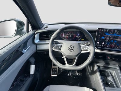 2026 Volkswagen Tiguan — photo 18 view