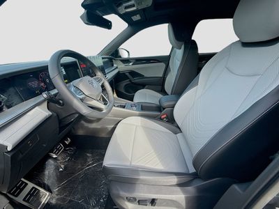 2026 Volkswagen Tiguan — photo 17 view