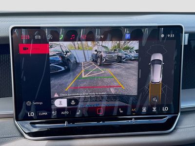 2026 Volkswagen Tiguan — photo 13 view