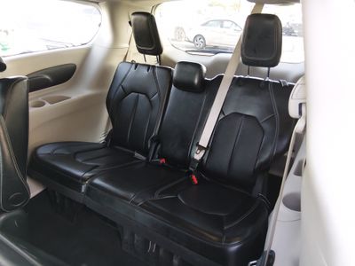 2024 Chrysler Pacifica — photo 19 view