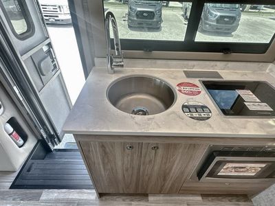 2026 Tiffin Wayfarer — photo 15 view