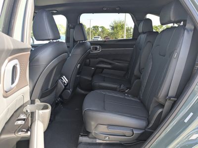 2026 Kia Sorento Hybrid - Photo 17