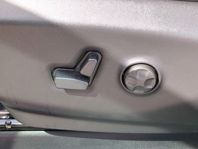 2026 Chrysler Pacifica — photo 21 view