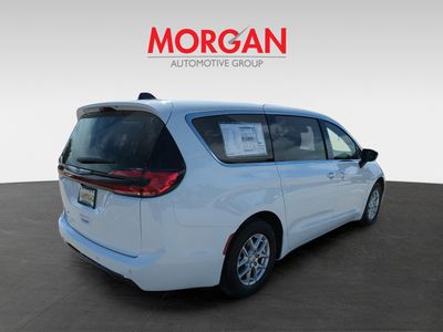 2026 Chrysler Pacifica — detail view