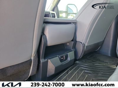 2025 Ford Super Duty F-250 SRW — photo 15 view
