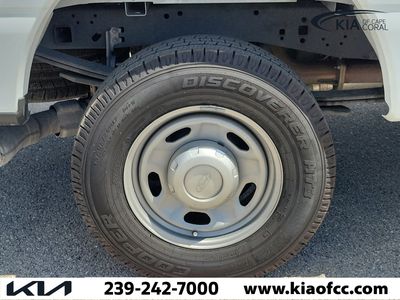 2025 Ford Super Duty F-250 SRW — photo 11 view