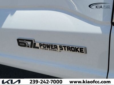 2025 Ford Super Duty F-250 SRW — photo 10 view