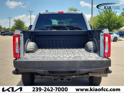 2025 Ford Super Duty F-250 SRW — photo 13 view