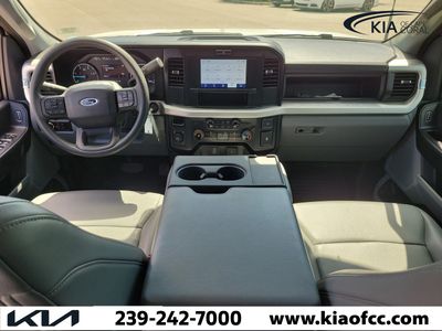 2025 Ford Super Duty F-250 SRW — photo 17 view