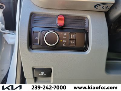 2025 Ford Super Duty F-250 SRW — photo 24 view