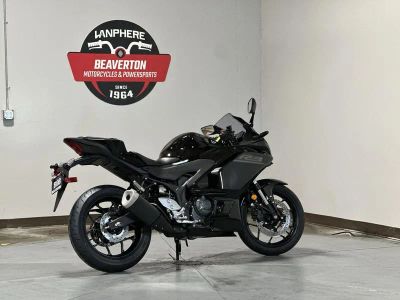 2026 Yamaha YZF-R3 - Photo 4