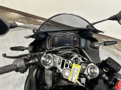 2026 Yamaha YZF-R3 - Photo 11