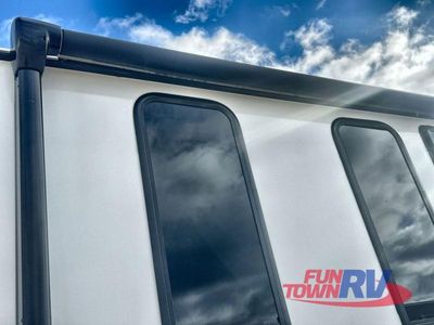 2025 Forest River RV Ozark - Photo 9