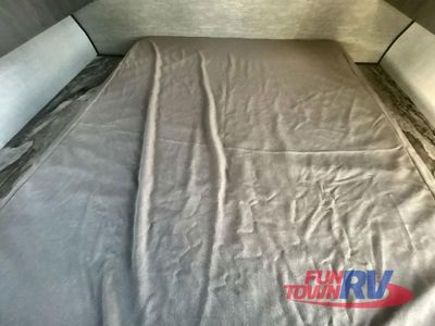 2025 Forest River RV Ozark - Photo 32