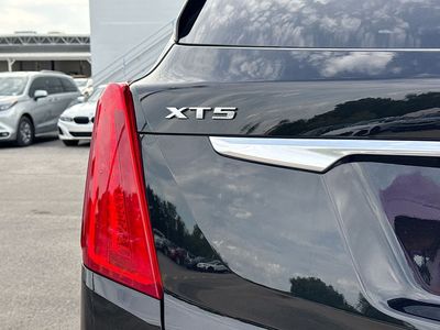2018 Cadillac XT5 — photo 10 view