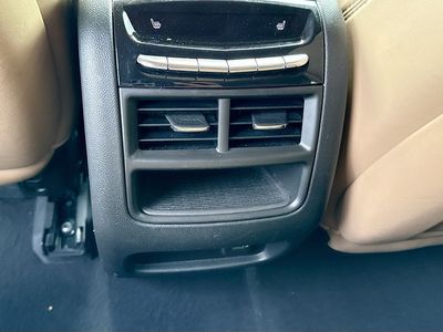 2018 Cadillac XT5 — photo 19 view