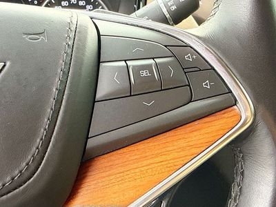 2018 Cadillac XT5 — photo 37 view