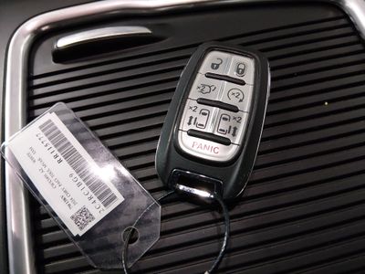 2024 Chrysler Pacifica — photo 15 view