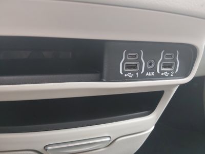 2024 Chrysler Pacifica — photo 21 view