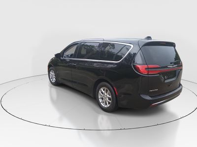 2024 Chrysler Pacifica — detail view