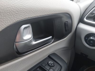 2024 Chrysler Pacifica — photo 20 view