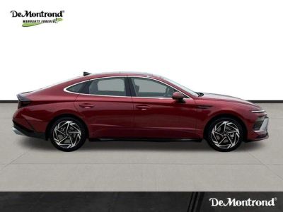 2025 Hyundai SONATA — interior view