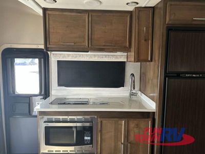2018 Tiffin Motorhomes Wayfarer - Photo 12