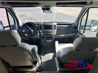 2018 Tiffin Motorhomes Wayfarer - Photo 30