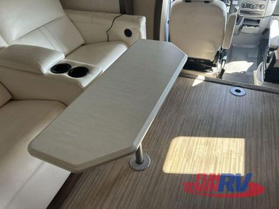 2018 Tiffin Motorhomes Wayfarer - Photo 17