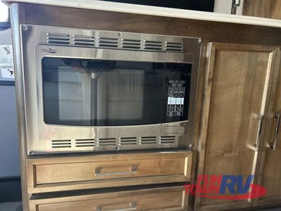 2018 Tiffin Motorhomes Wayfarer - Photo 15