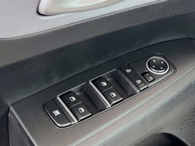 2024 Kia Forte - Photo 15