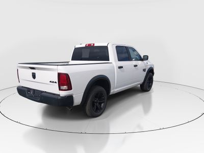 2024 Chevrolet Suburban - Photo 7