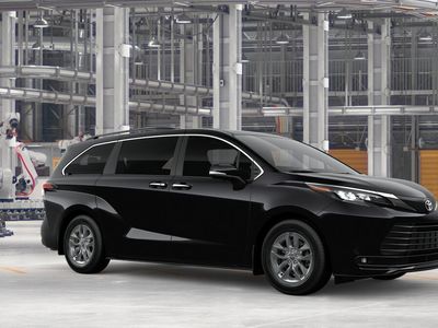 2026 Toyota Sienna — photo 14 view