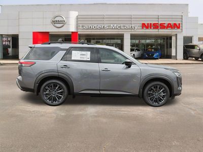 2026 Nissan Pathfinder - Photo 2