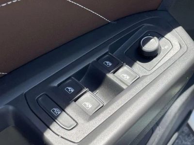 2023 Volkswagen Atlas — photo 13 view