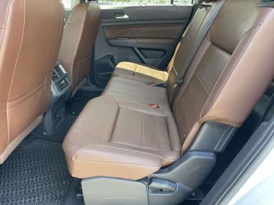 2023 Volkswagen Atlas — photo 10 view