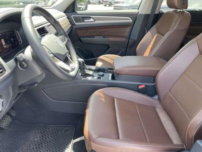 2023 Volkswagen Atlas — photo 16 view