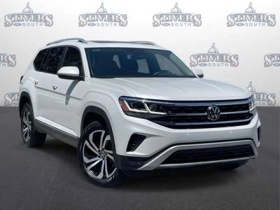 2023 Volkswagen Atlas SEL — front three-quarter view