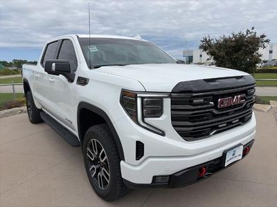 2025 GMC Sierra 1500 - Photo 2