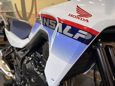 2025 Honda Transalp — photo 15 view