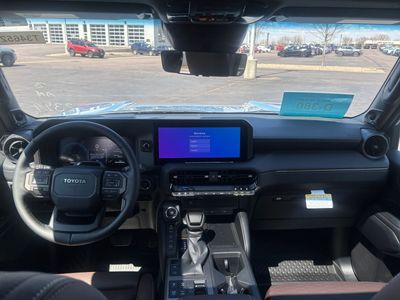 2026 Toyota Land Cruiser — photo 17 view