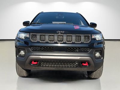 2023 Jeep Compass — photo 8 view