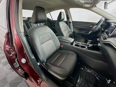 2024 Nissan Altima — photo 28 view