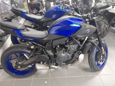 2026 Yamaha MT-07 — front three-quarter view