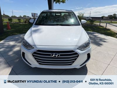 2018 Hyundai Elantra — photo 11 view
