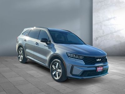 2022 Kia Sorento — front three-quarter view