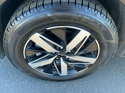 2022 Kia Sorento — detail view