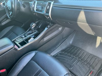 2022 Kia Sorento — photo 12 view