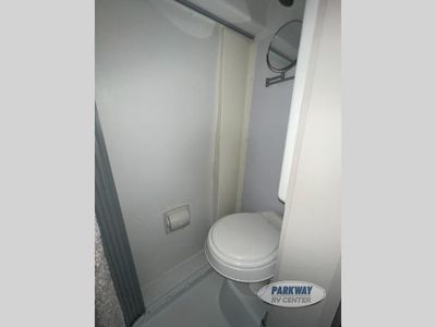2023 Airstream Rangeline - Photo 10