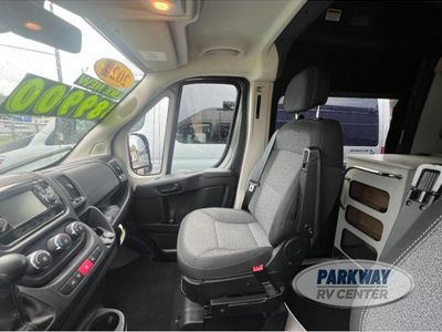 2023 Airstream Rangeline - Photo 7
